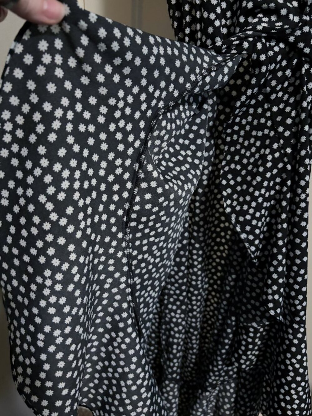0X/1X Black & White Micro Floral Print Wrap Midi Dress - V-Neck + Split Sleeves - Picture 11 of 13